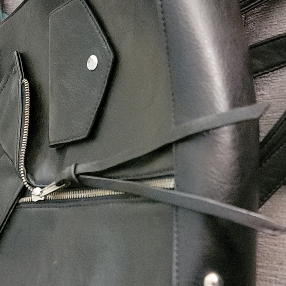 Jacket Purse Backpack Style Black Faux Leather - Picture 11 of 11